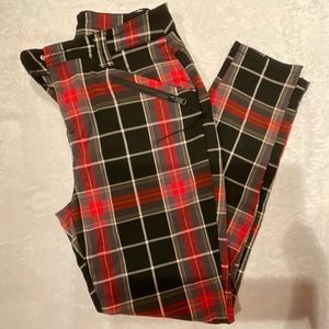 🎄 Bar lll Women’s Plaid Pants Size 8 | Perfect For The Holiday Season